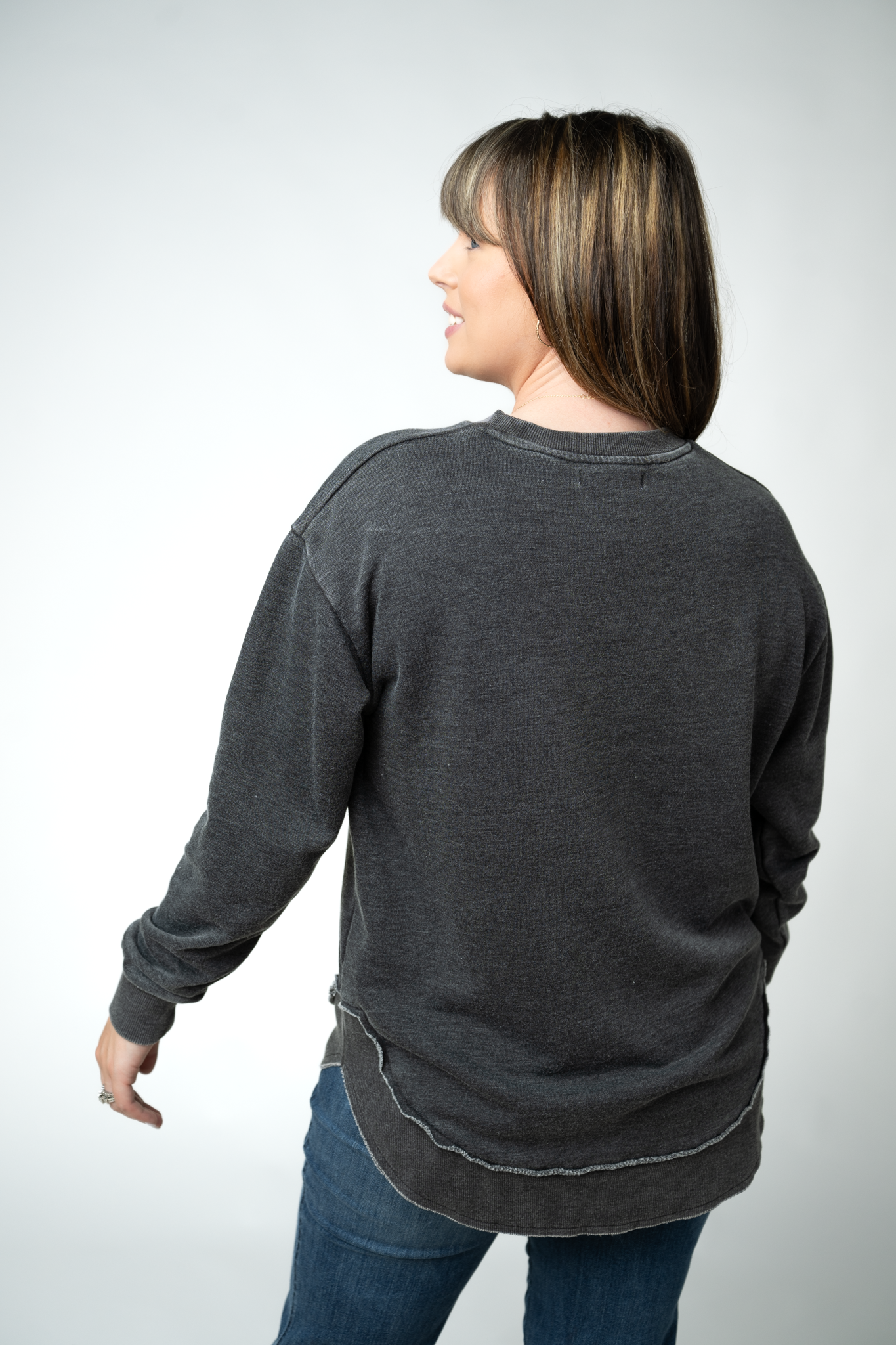 MARKET EXCLUSIVE Vintage Wash Pullover - Black