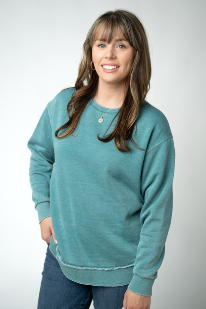 MARKET EXCLUSIVE Vintage Wash Pullover - Teal