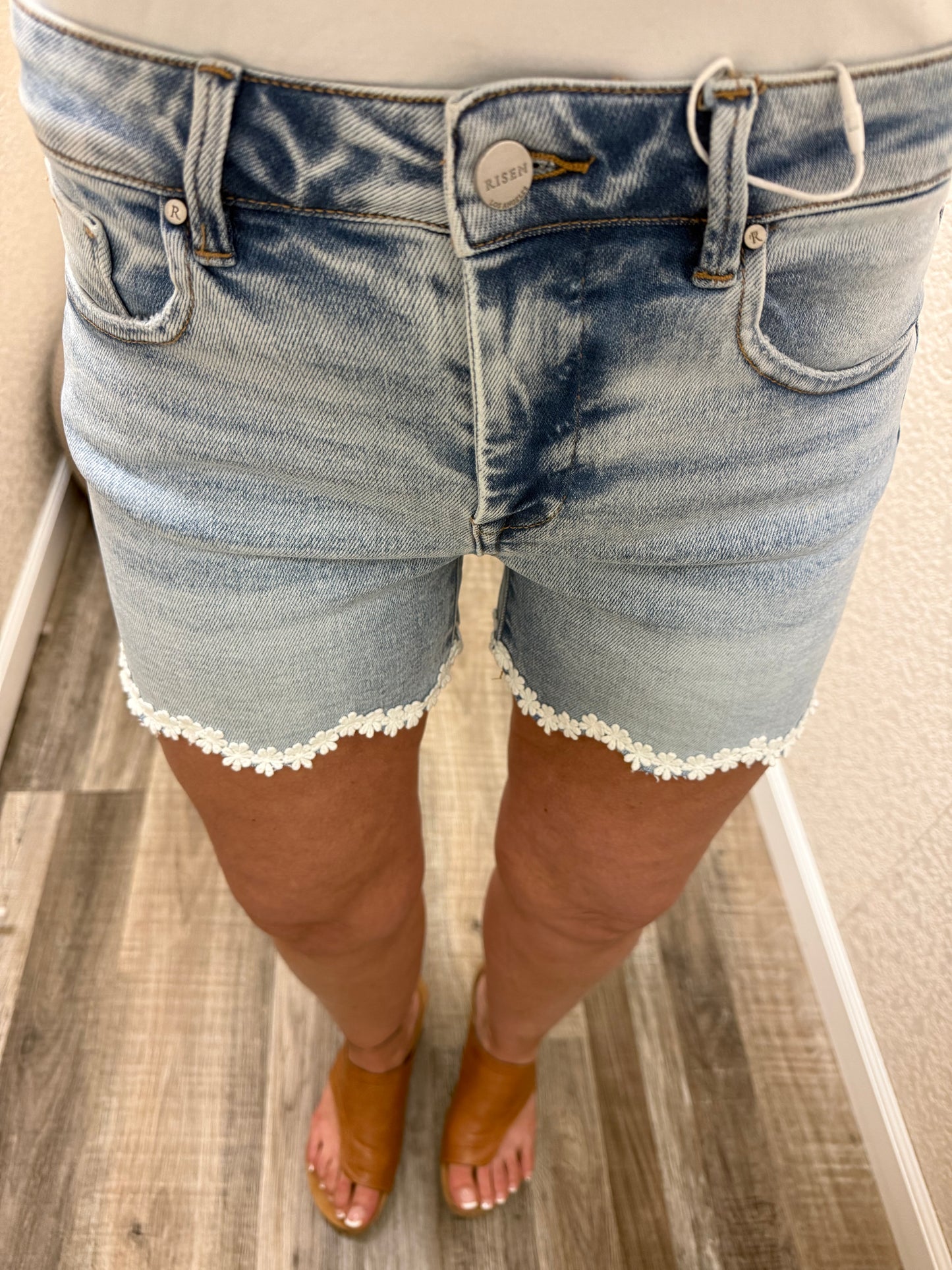 Kim Floral Scalloped Hem Mid Rise Risen Shorts