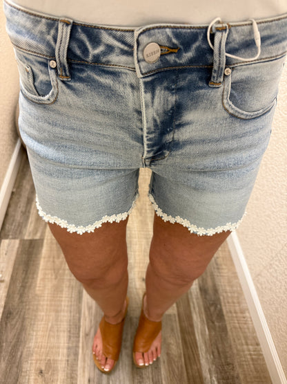 Kim Floral Scalloped Hem Mid Rise Risen Shorts