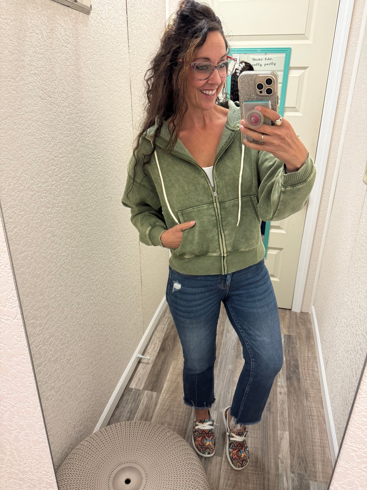 Larissa - cropped hoodie