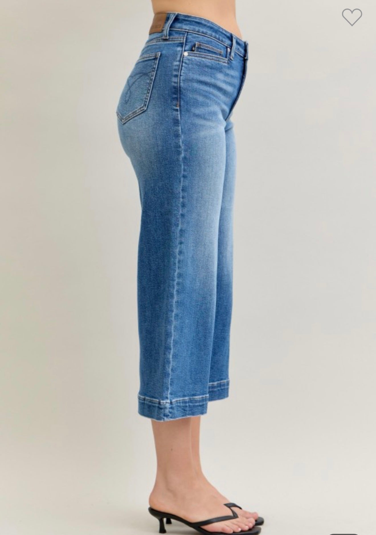 LuElla Wide Crop Vintage Pkts Mid Rise Judy Blue