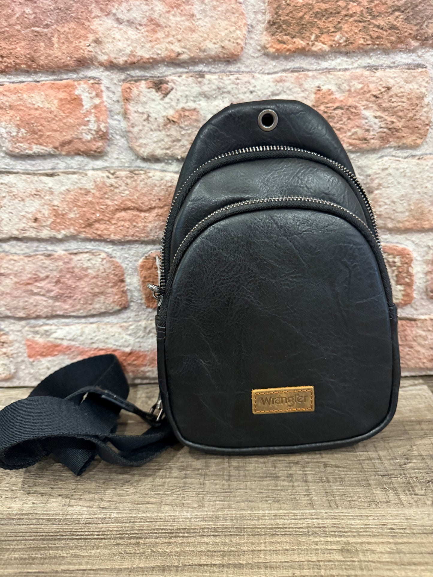 WRANGLER SLING BAG