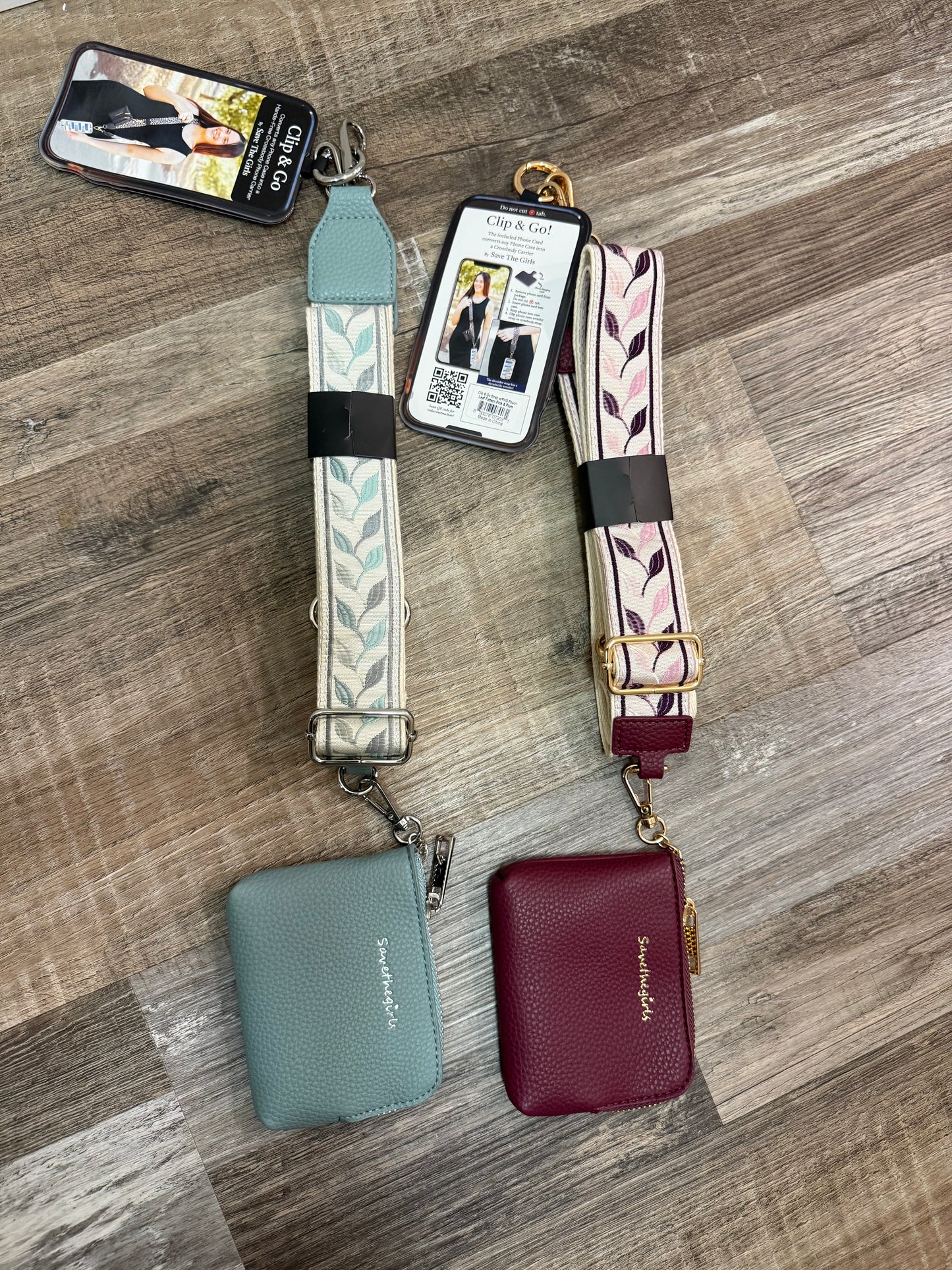 Clip & Go Strap w/Zippered Pouch Leaf Pattern