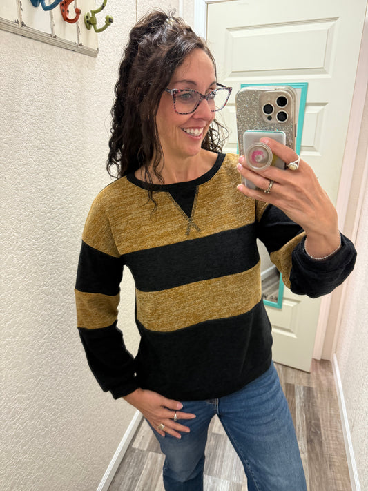 Two-Tone Contrast Casual Top