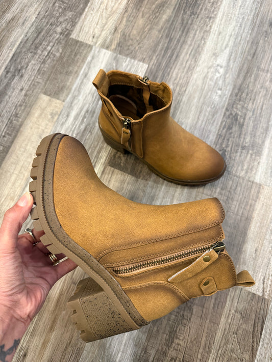 Maeve Tan Boots By Very G