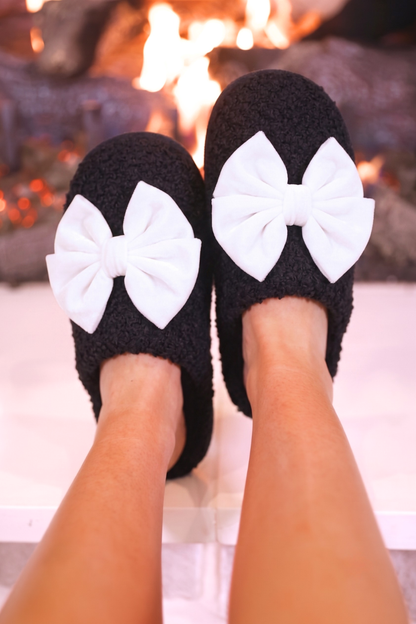 Cozy Bow Slippers- Black/White