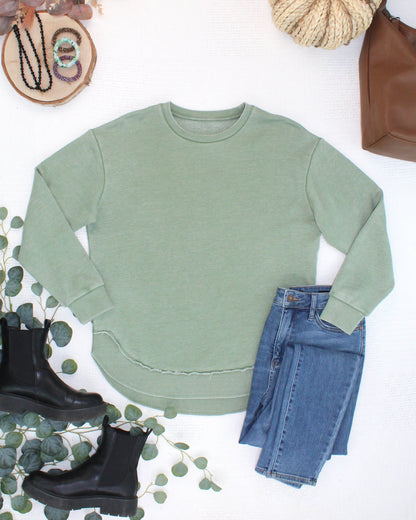 MARKET EXCLUSIVE Vintage Wash Pullover - Olive