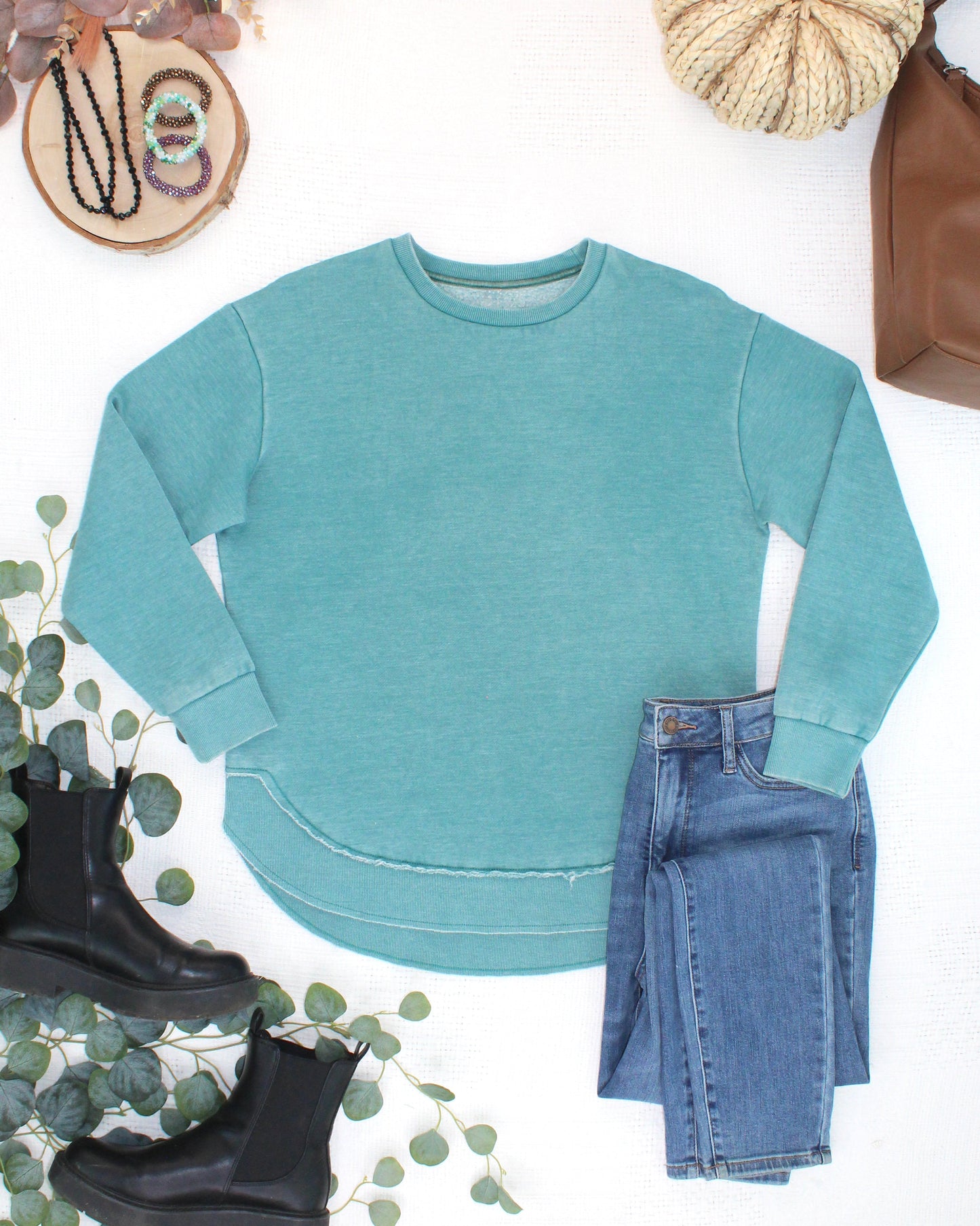 MARKET EXCLUSIVE Vintage Wash Pullover - Teal