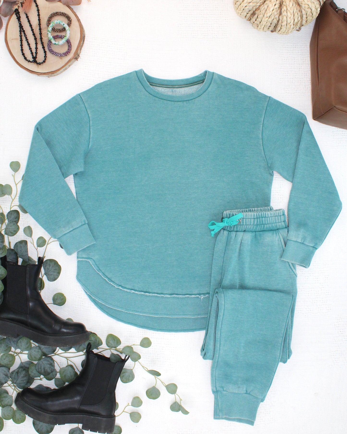 MARKET EXCLUSIVE Vintage Wash Pullover - Teal
