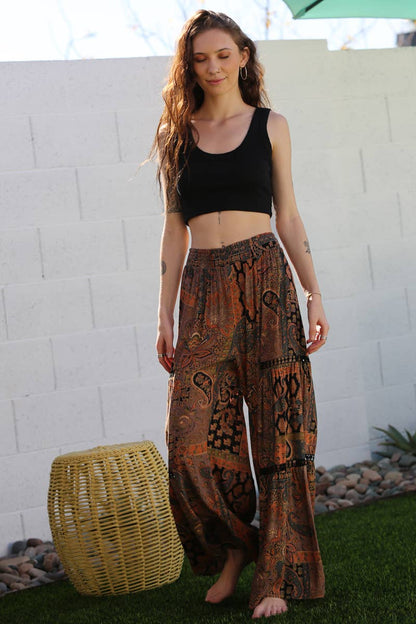 Bermuda WIDE LEG PANTS WITH LACE INSERTS