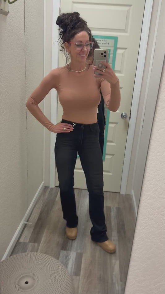 Back In Black Bootcut High Rise Lovervet Jeans